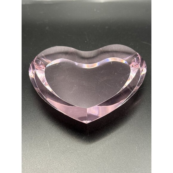 Unbranded Heart-Shaped Pink Crystal Paperweight 4 Inches - Picture 1 of 7